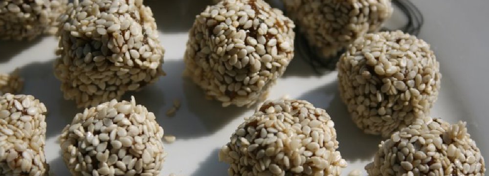 Skanėstas su kiaulpienių žiedais